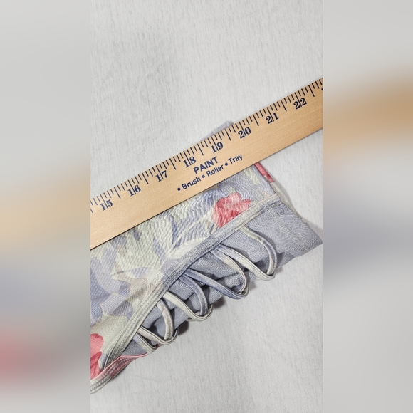 RBX CROP WOMEN'S YOGA LEGGINGS, SIZE MEDIUM, FLORAL - Picture 8 of 10